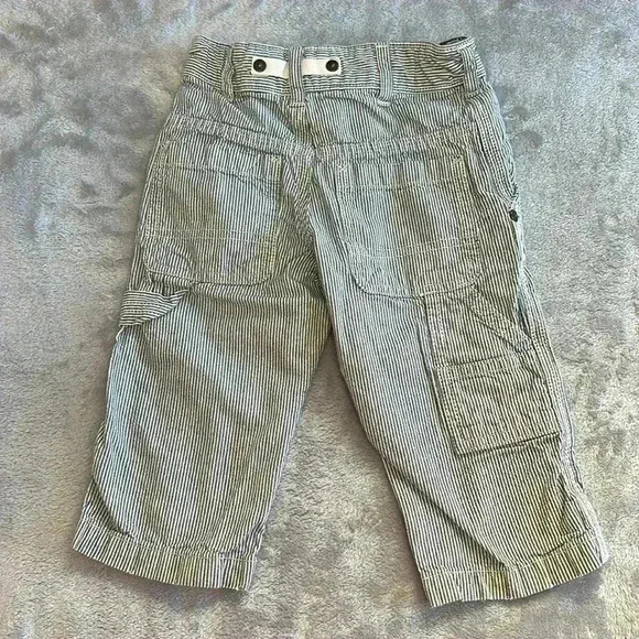 GAP and H&M - 2 piece toddler outfit. Size 12 to 18 months - Picture 7 of 7